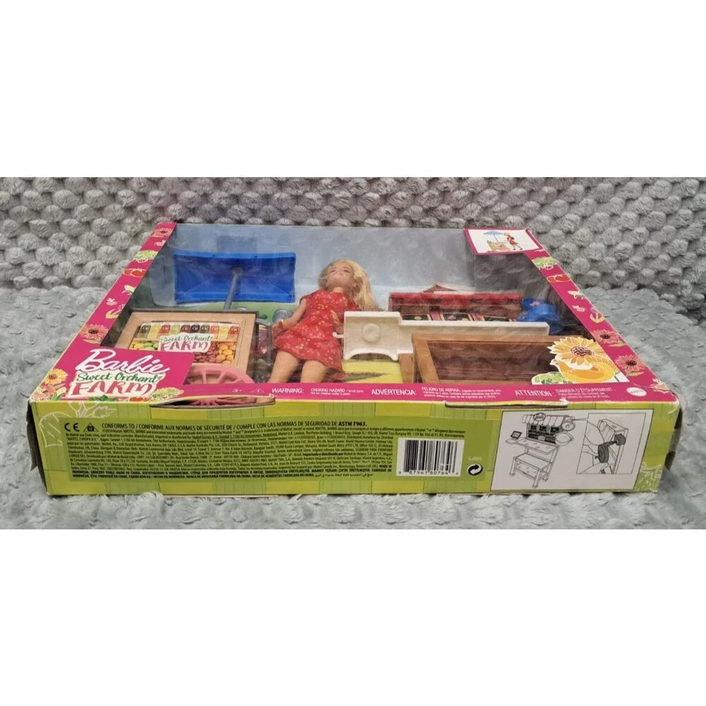 Barbie Sweet Orchard Farm Produce & Juice Stand Market 2019 with Box Fruit Doll